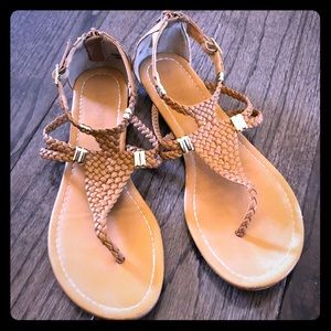 🔴 Tan Flat Sandals w/ Zip Back Closure Size 8